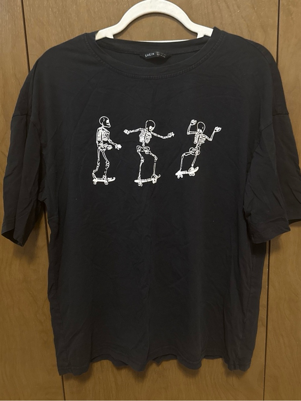 SHEIN Black Crew Neck Graphic Tee with Skate Skeletons